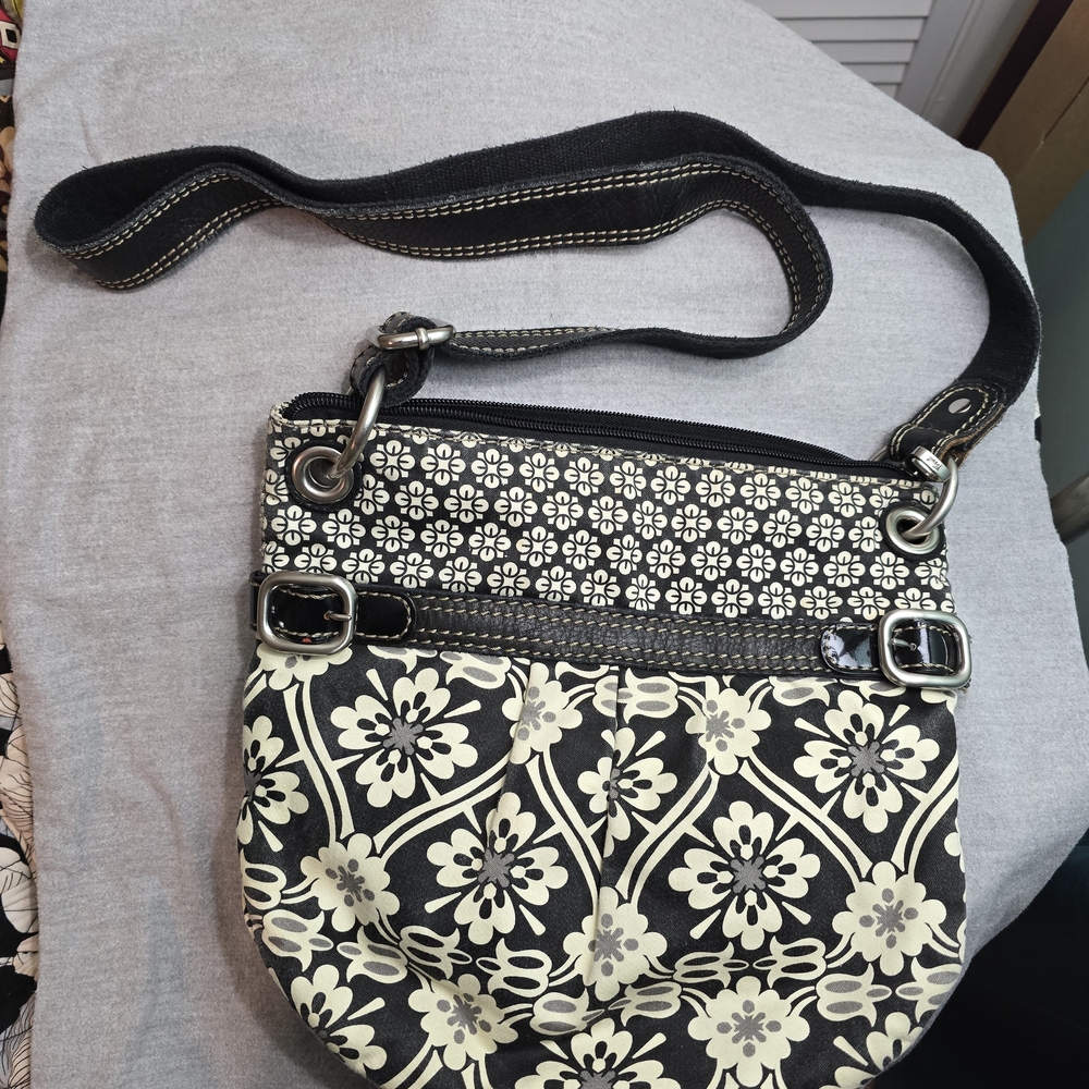 Fossil Black and Cream Crossbody Bag with Geometric Design